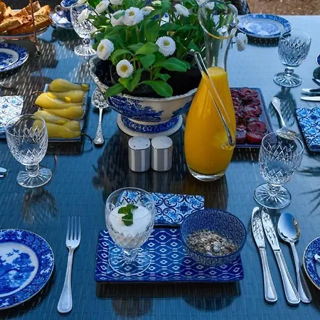 Nordav Bed & Breakfast 4*